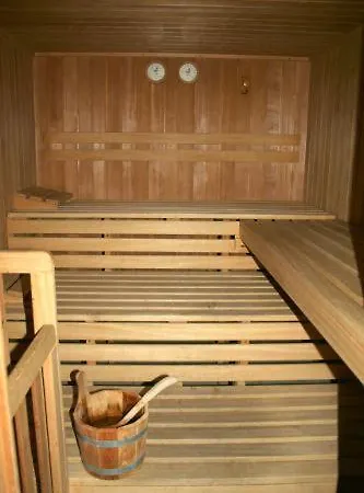 Kristall * Τσελ αμ Ζέε