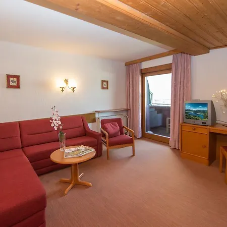 Διαμέρισμα Kristall *