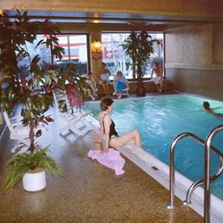 Kristall * Τσελ αμ Ζέε