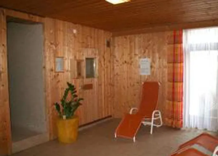 Kristall Apartamento *