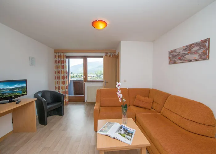 Kristall Apartamento *